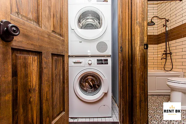 Rented by RENTBK LLC | media 9