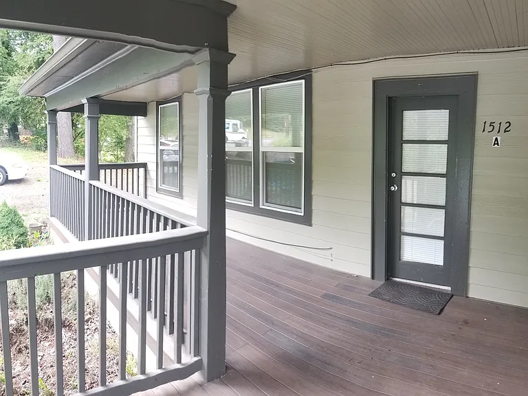 1512 SW 58th Ave #A — Photo 2