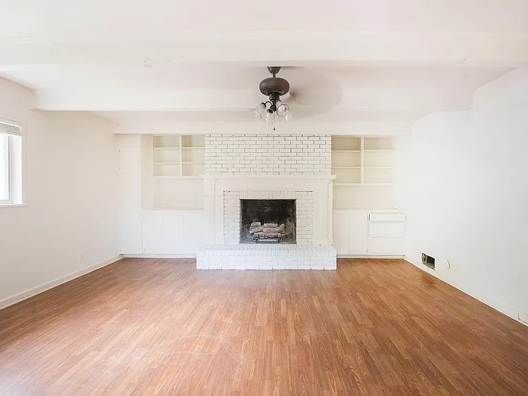 1769 Vestaview Ln — Photo 3