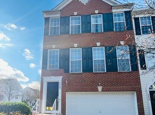 8460 Hallie Rose St, Alexandria, VA 22309