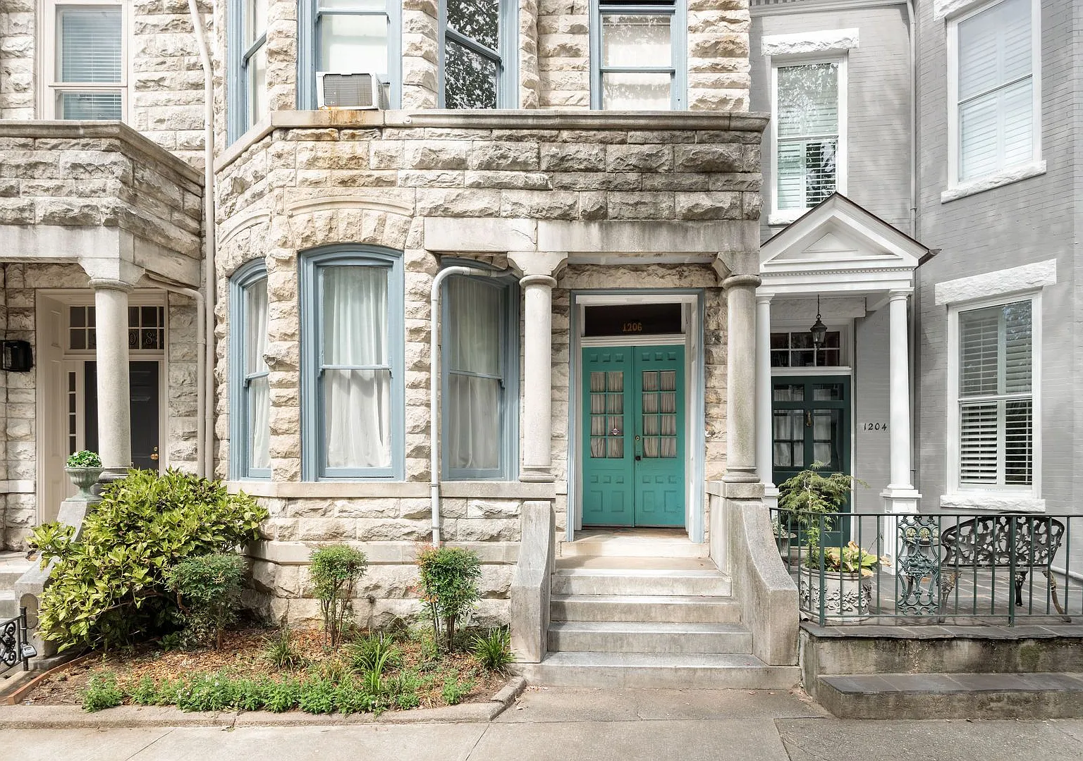 1206 Park Ave — Photo 2