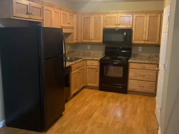 241 McFadin Station St APT D, Bowling Green, KY 42103