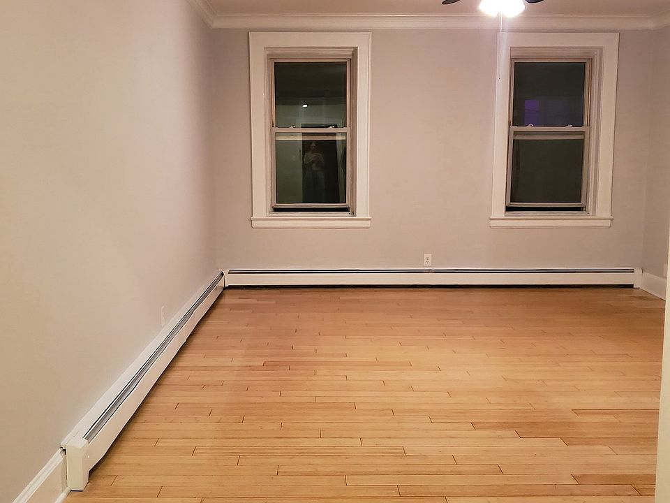 1st image of 203 Davis Ave APT 11