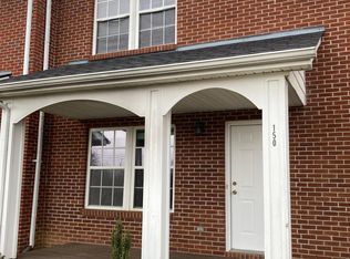 150 Abbey Rd, Versailles, KY 40383