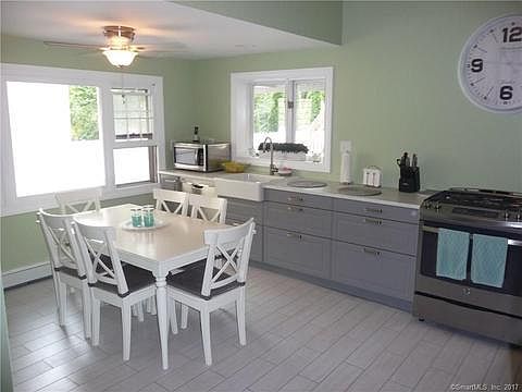2nd image of 8 Eld St #1