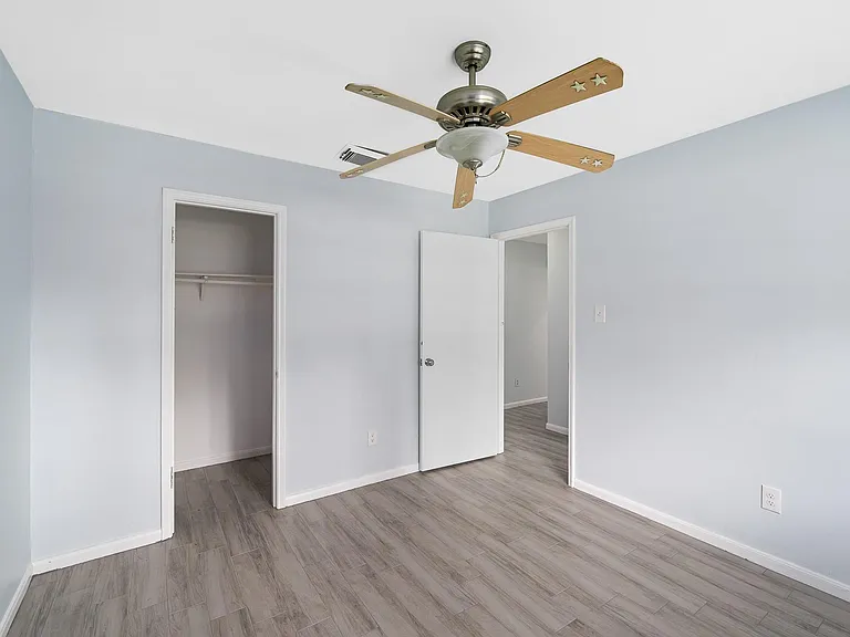 10623 Wickersham Ln — Photo 30