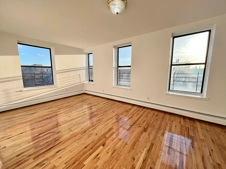 1068 Ward Ave #1E — Photo 58