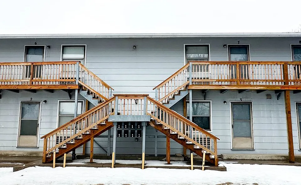 430 Skyline Dr