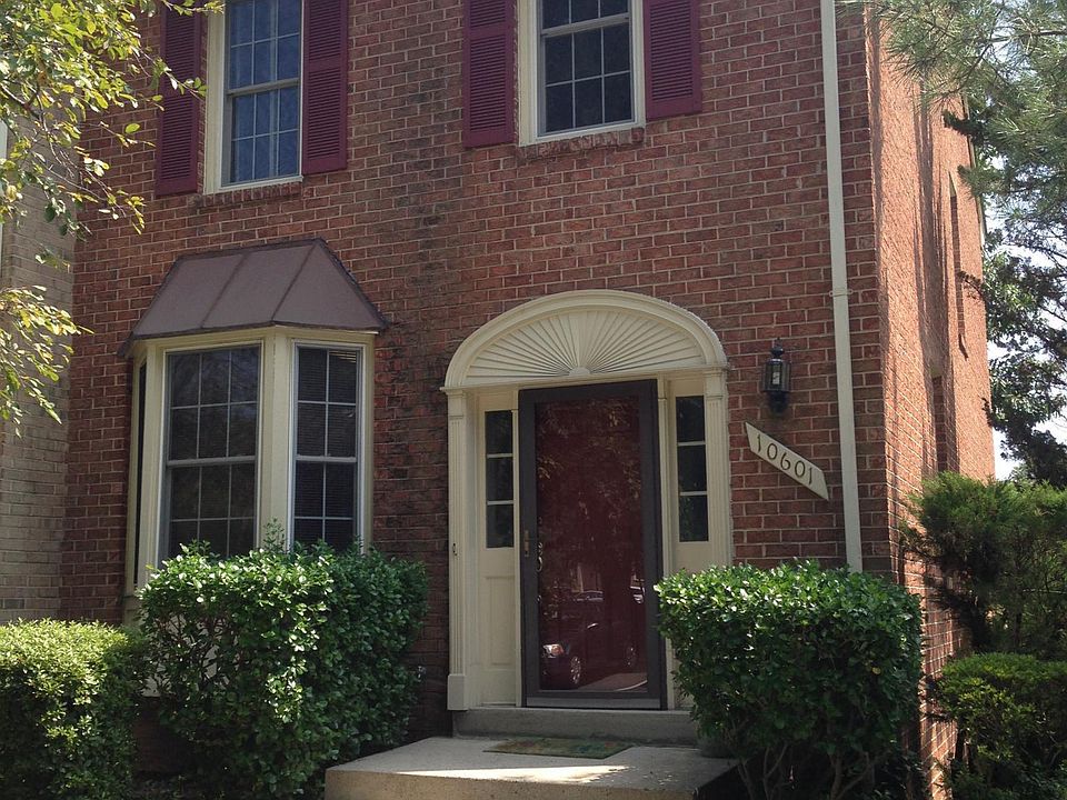 End Unit Townhouse