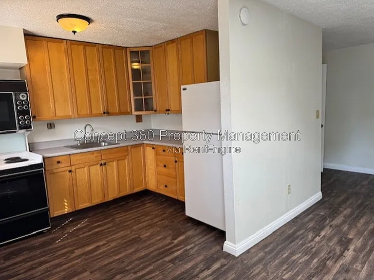 157 E Harcourt St — Photo 7