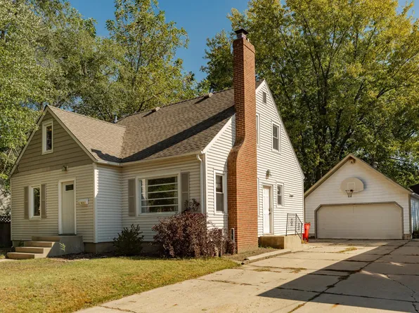 412 12th Ave SE, Rochester, MN 55904