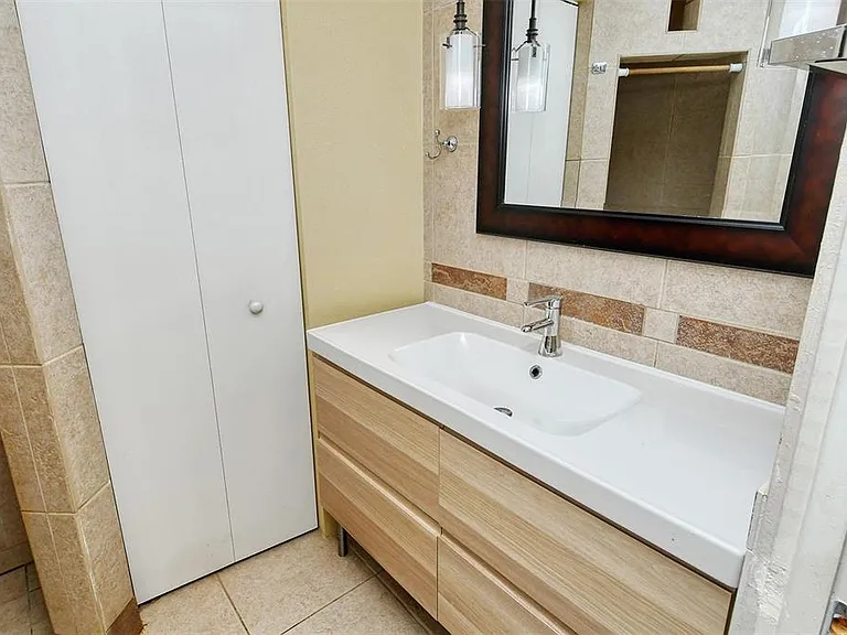 3137 Lockwood Ter — Photo 19