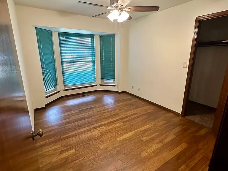 3608 Chatham Ct — Photo 38