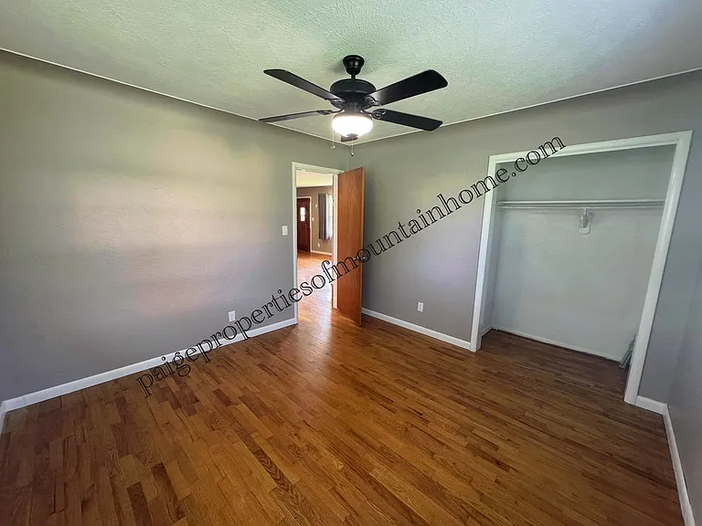 425 Ashington Dr — Photo 13