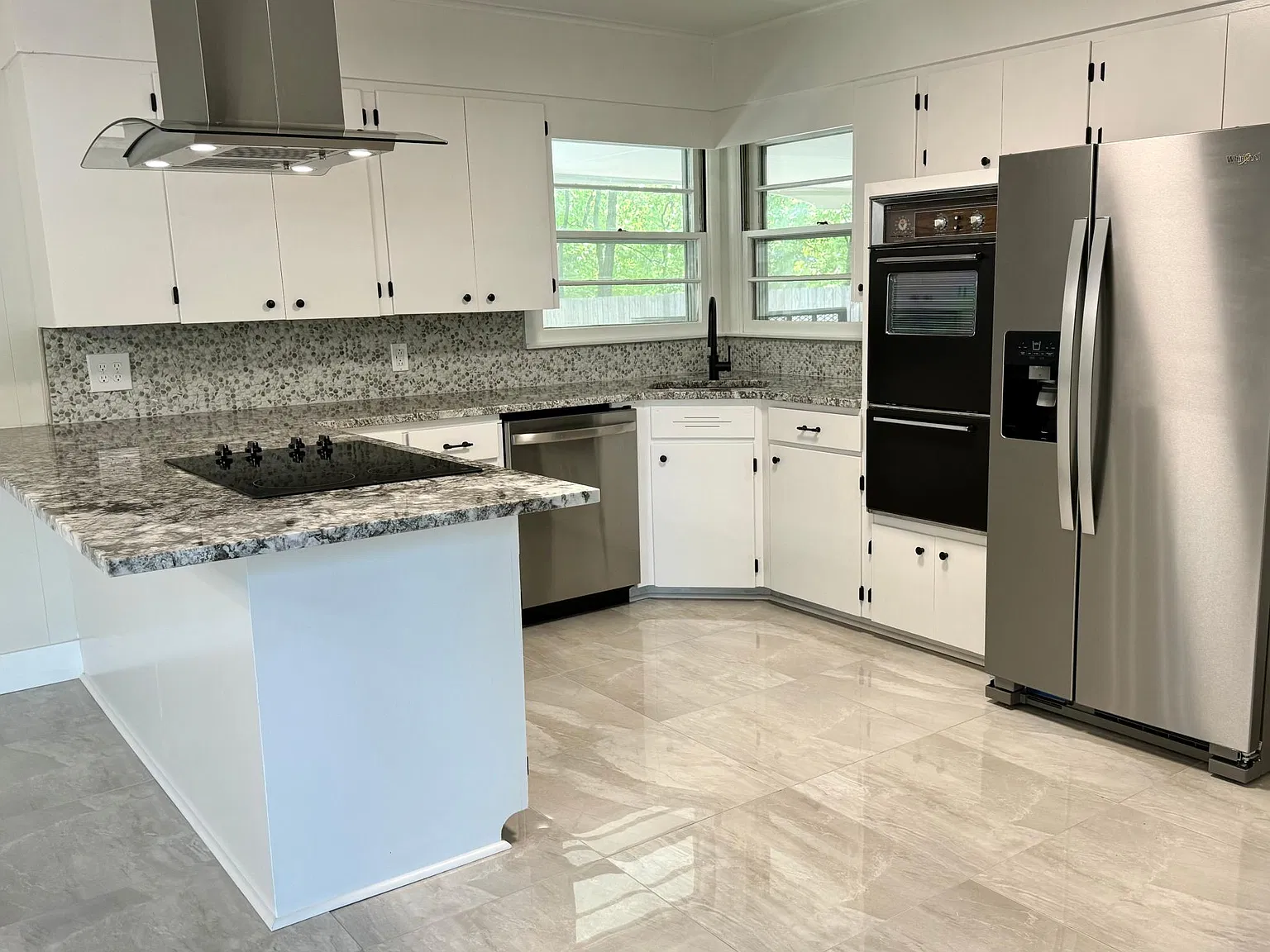 3 bed, 1.5 bath, 1440 sqft, $2,250 — Photo 3