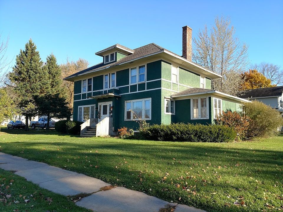 1st image of 310 E Broadway Ave