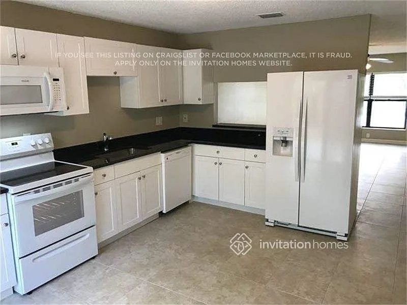 5994 Ithaca Cir W Lake Worth, FL 33463 — Photo 4