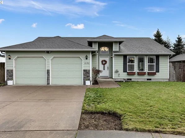 1020 Hazelnut Ct, Creswell, OR 97426