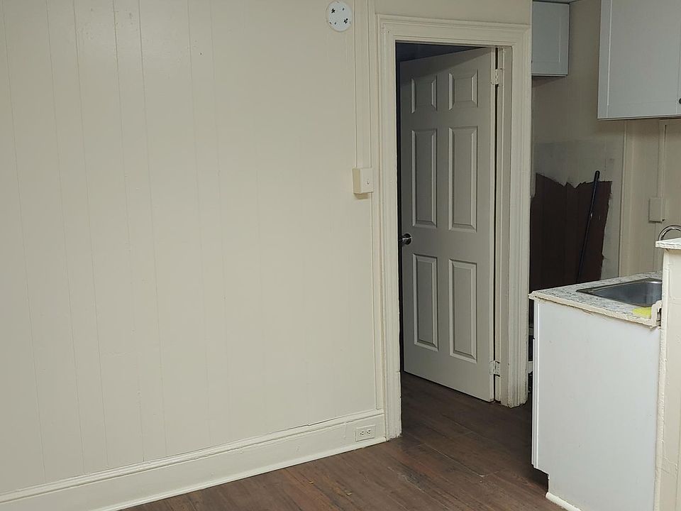 2nd image of 1003 W 8th St #1A
