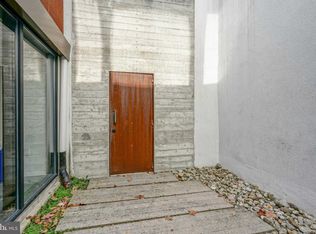 2409 Delancey Pl, Philadelphia, PA 19103