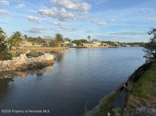 5250 Miller Bayou Dr, Port Richey, FL 34668