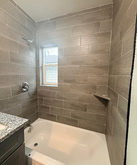 7210 Dahlia St — Photo 101