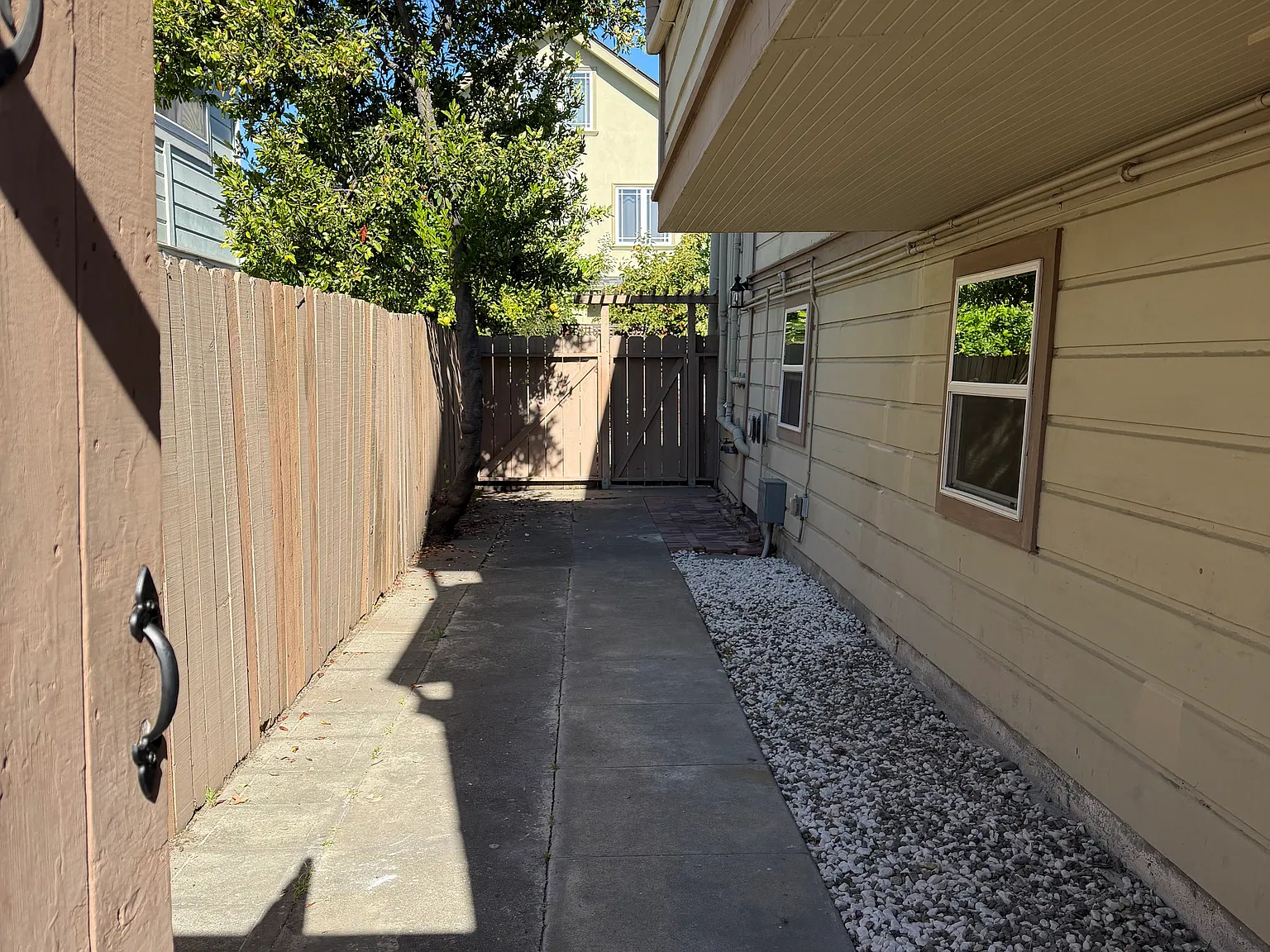 2 bed, 1.5 bath, 800 sqft, $2,800 — Photo 3