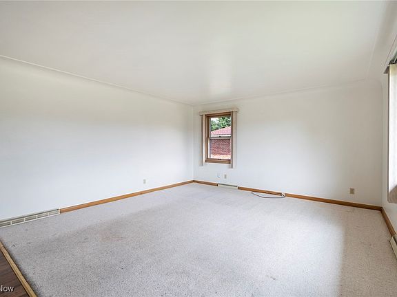 3rd image of 3900 Artmar Dr