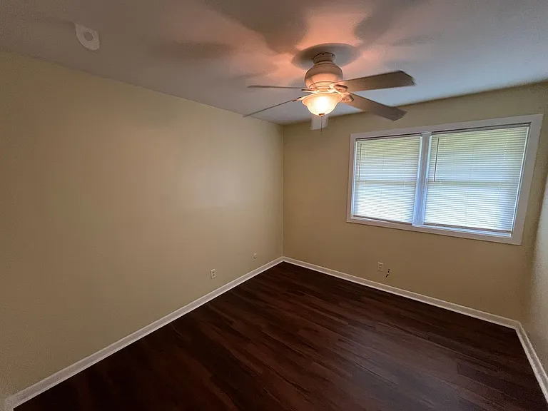 951 Celia Dr — Photo 26