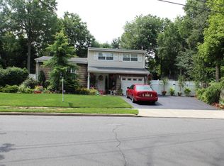 31 Rittner Ln, Old Bridge, NJ 08857