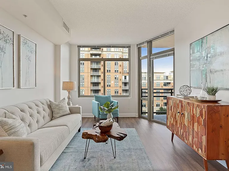 3650 S Glebe Rd #647 — Photo 34