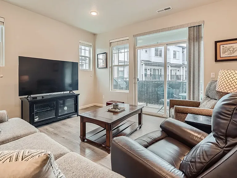 28839 SW Orleans Ave — Photo 8