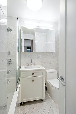4th image of 305 E 86th St APT 3JW