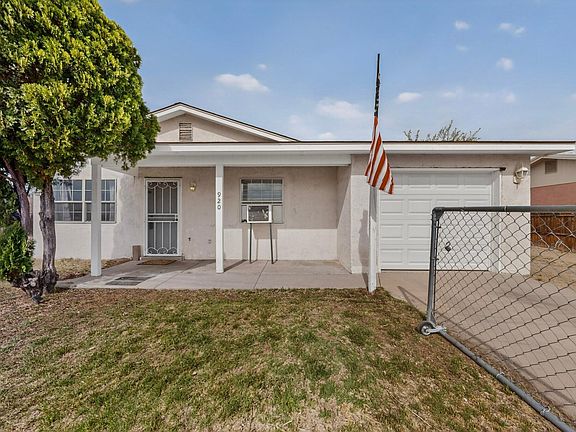 2nd image of 920 Molina Pl