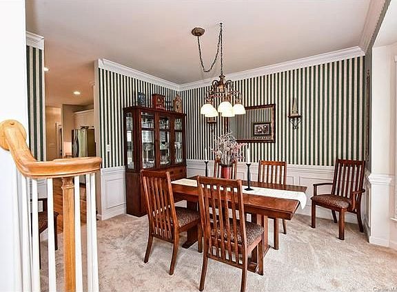 4th image of 6811 Curlee Ct