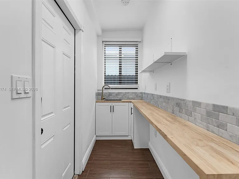 5790 SW 5th St #EFFICIENCY — Photo 6