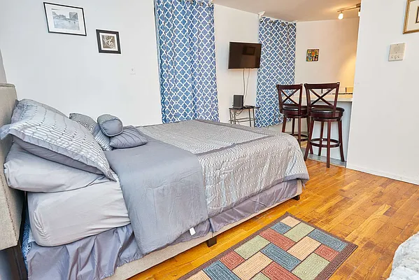 Rented by Genik Group Corp | media 10