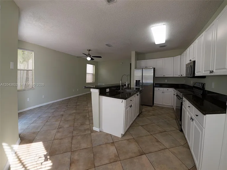 15341 NW 4th St — Photo 43