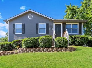 8917 NE 74th St, Kansas City, MO 64158