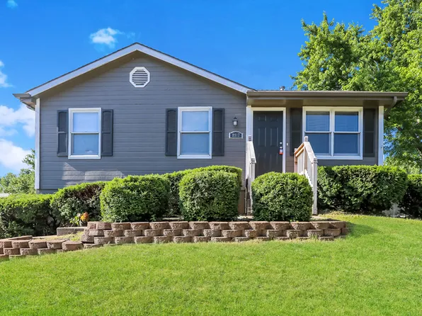 8917 NE 74th St, Kansas City, MO 64158