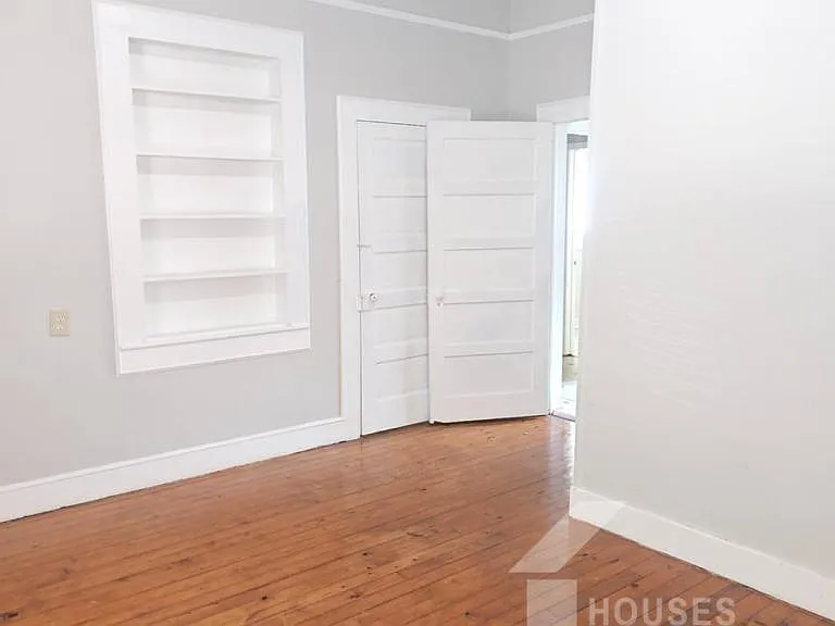 263 Beacon St — Photo 14