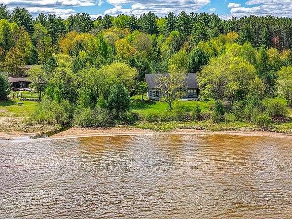 3rd image of 1703 S Lake Drive