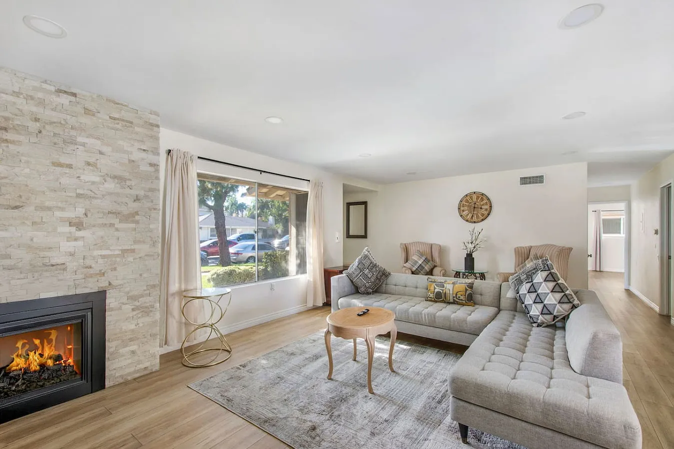 3 bed, 1300 sqft, $5,000 — Photo 4