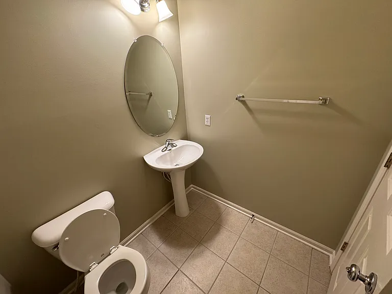 3136 Asher Rd — Photo 3