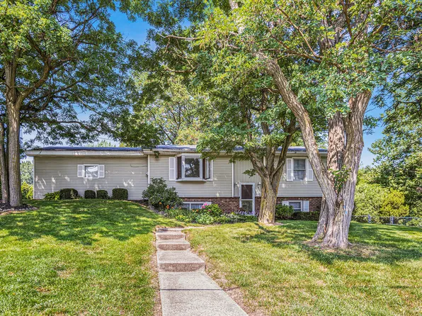 2821 Montreat Dr NE, Grand Rapids, MI 49525
