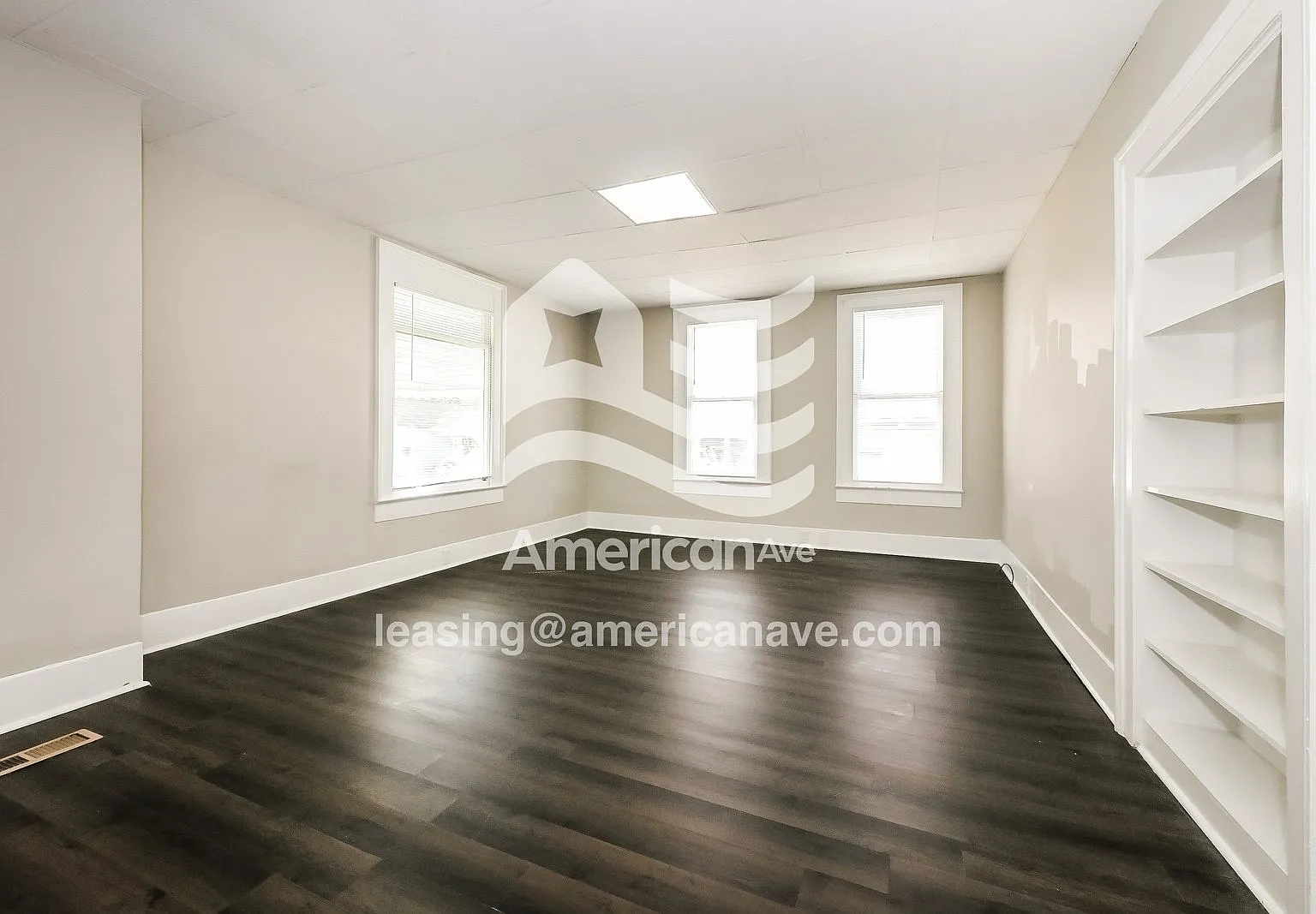 3 bed, 1.5 bath, 1692 sqft, $1,199 — Photo 2