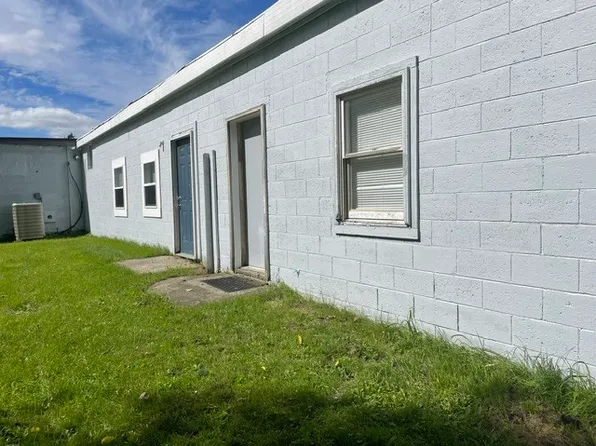 13623 Main St #3, Haslett, MI 48840