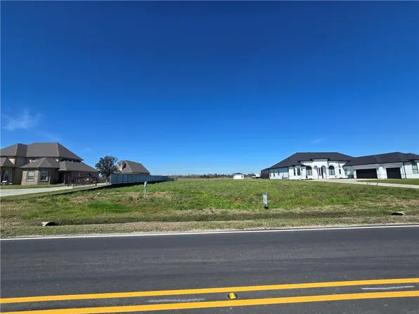 Willswood Ln, Waggaman, LA 70094
