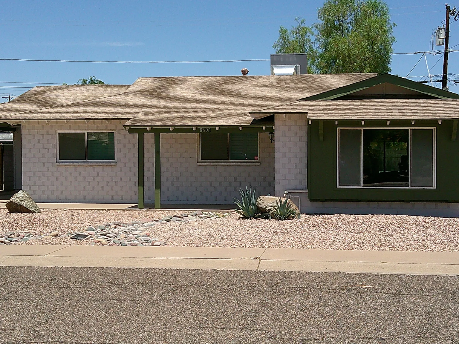 8608 East Highland Avenue - 1 — Photo 3