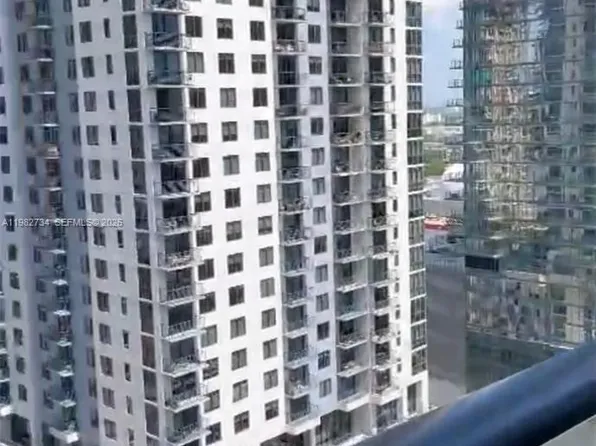 159 NE 6th St #1804, Miami, FL 33132